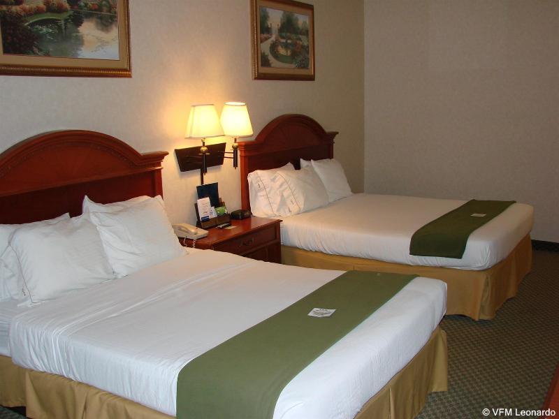 Holiday Inn Express Hotel & Suites Elkhart-South Buitenkant foto