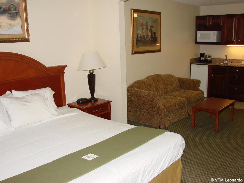 Holiday Inn Express Hotel & Suites Elkhart-South Buitenkant foto