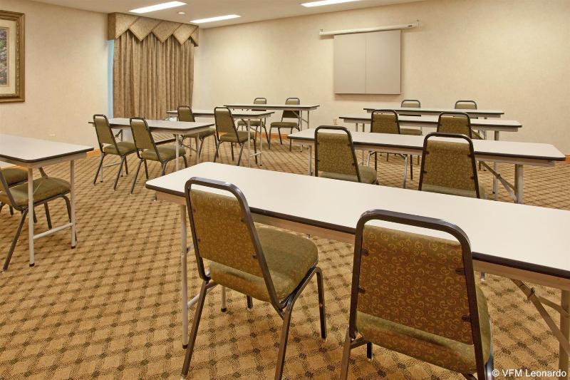 Holiday Inn Express Hotel & Suites Elkhart-South Buitenkant foto